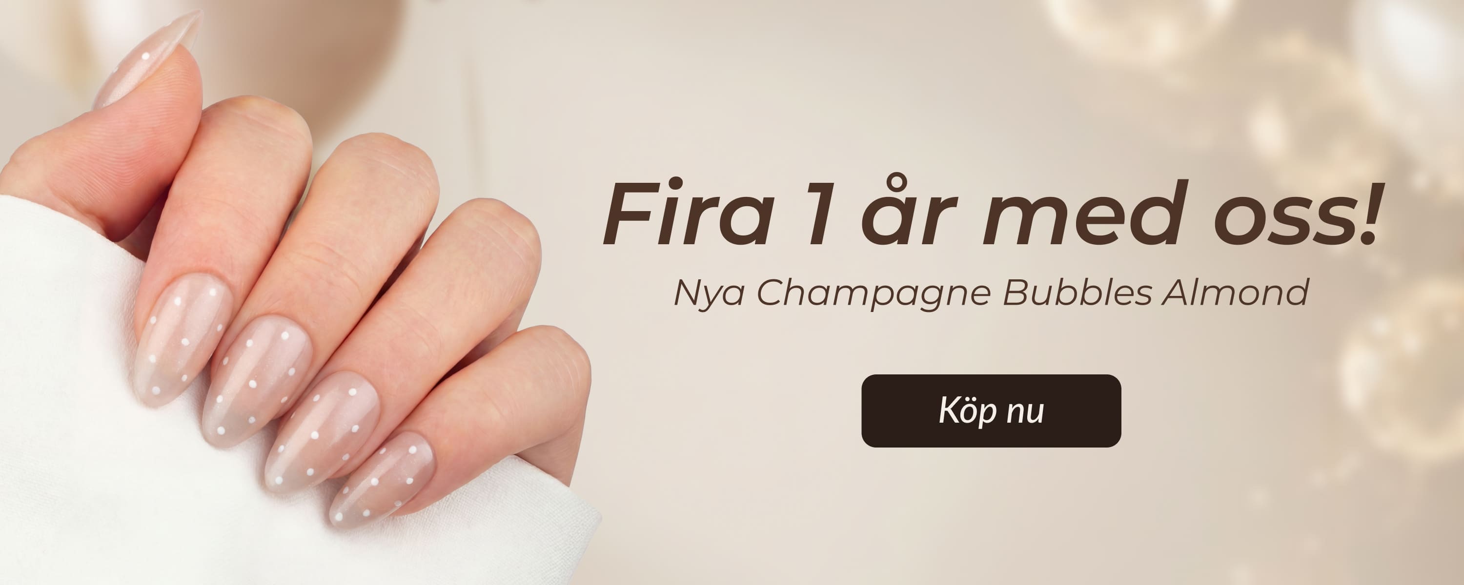 Fira 1 år med Naild-it. Nya Champagne Bubbles Almond press-on naglar.