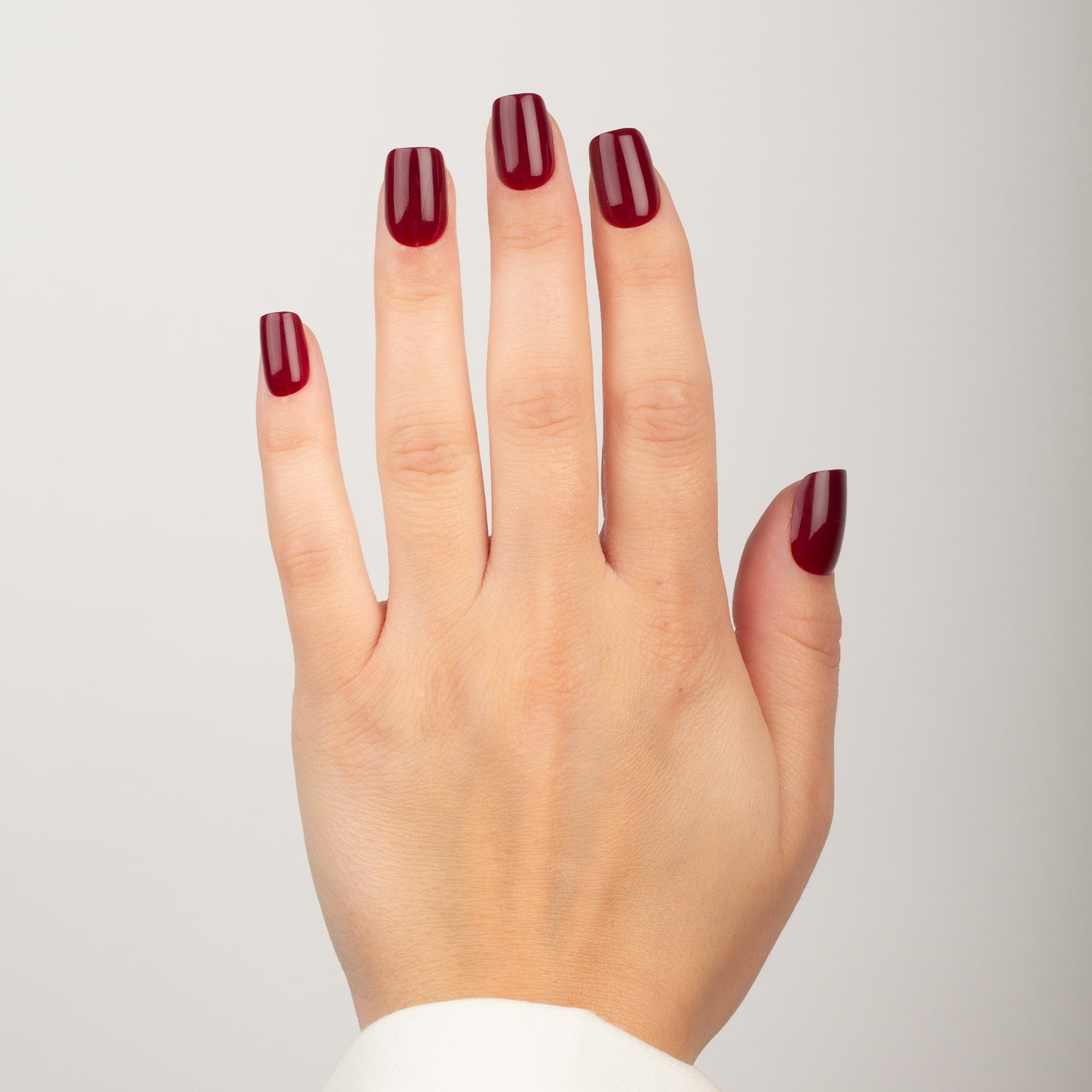 Bordeaux Square press-on naglar i djup vinröd nyans med glansig finish i rak square-form