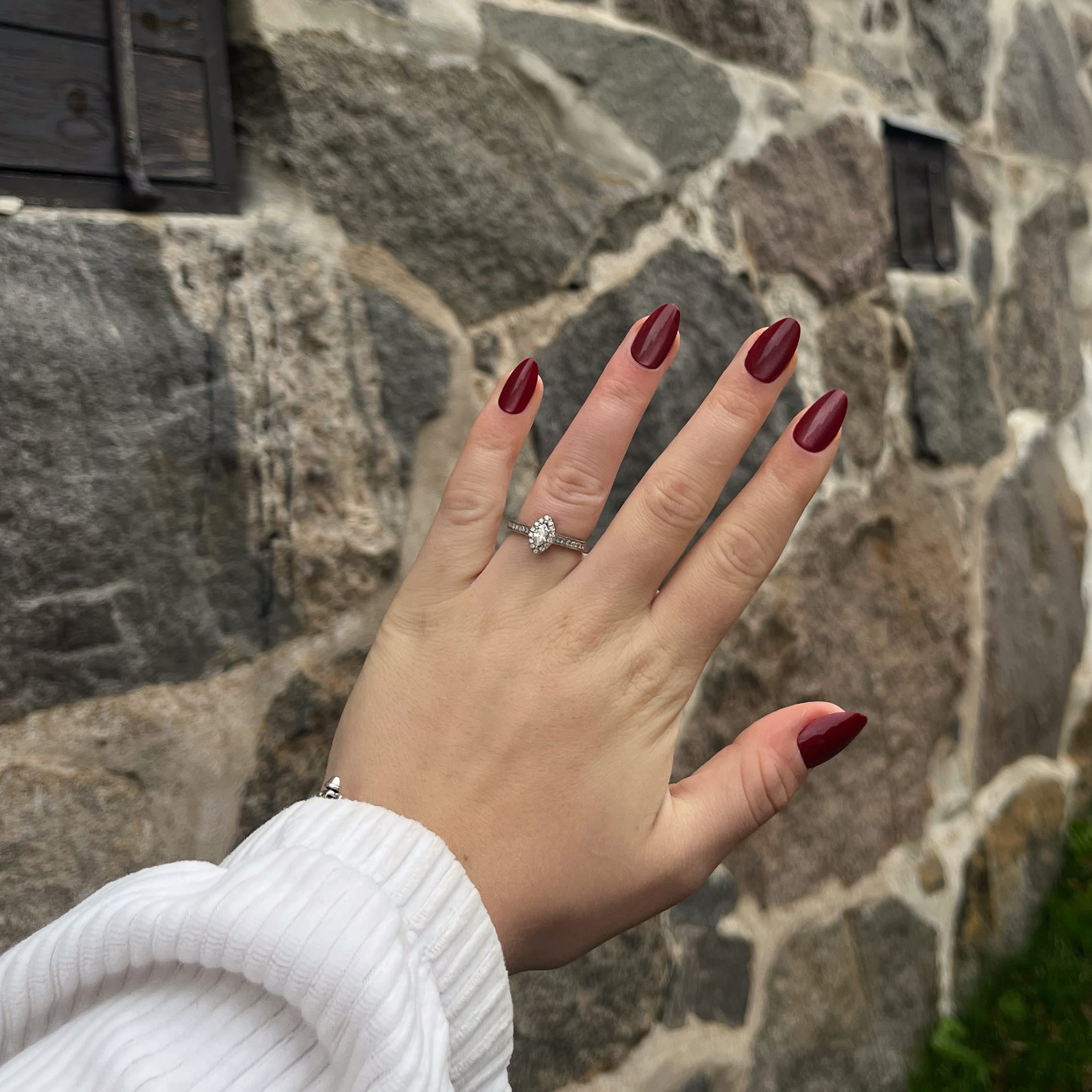 Cat Eye Ruby Almond