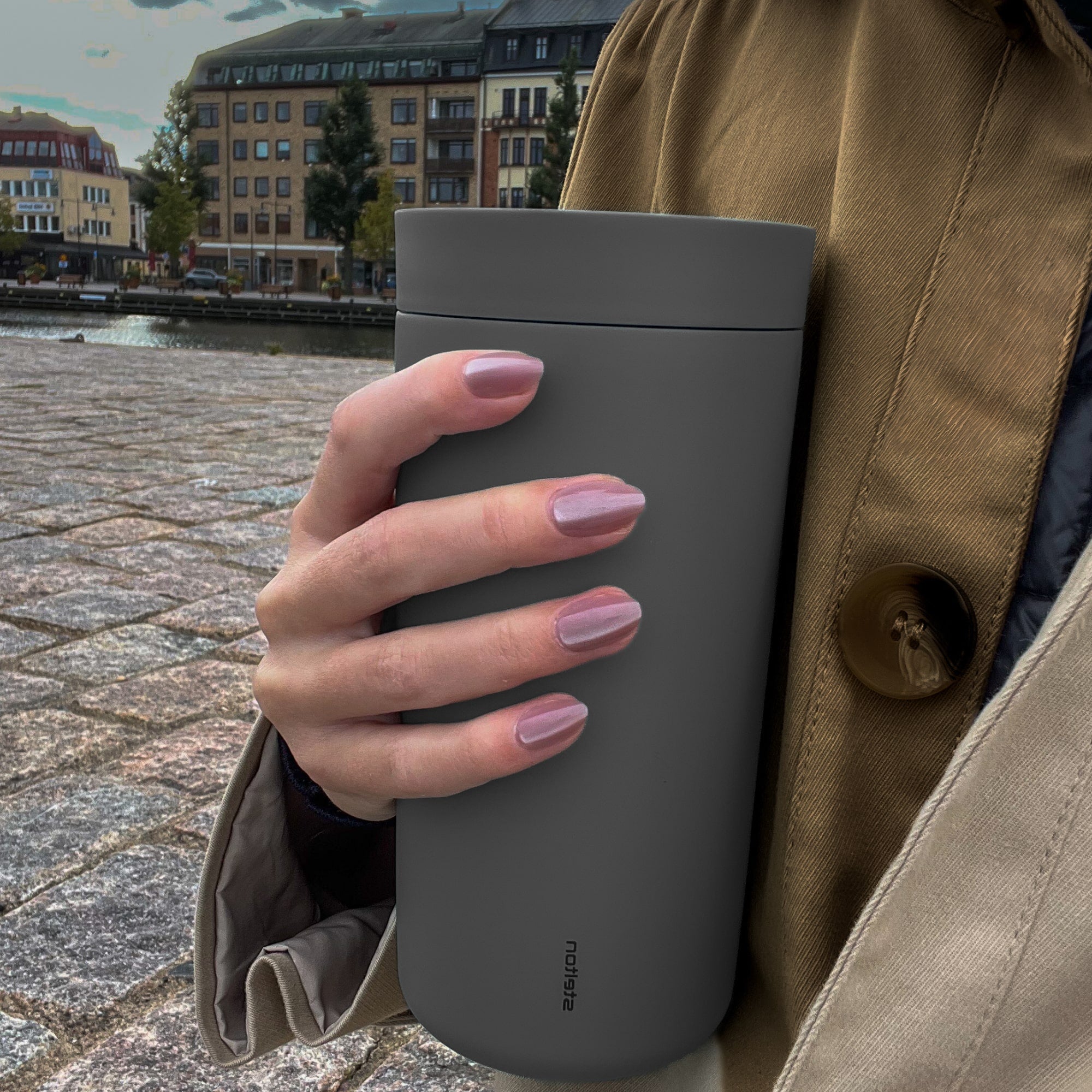 Cat Eye Mauve Almond Naild-it press-on naglar lösnaglar manikyr