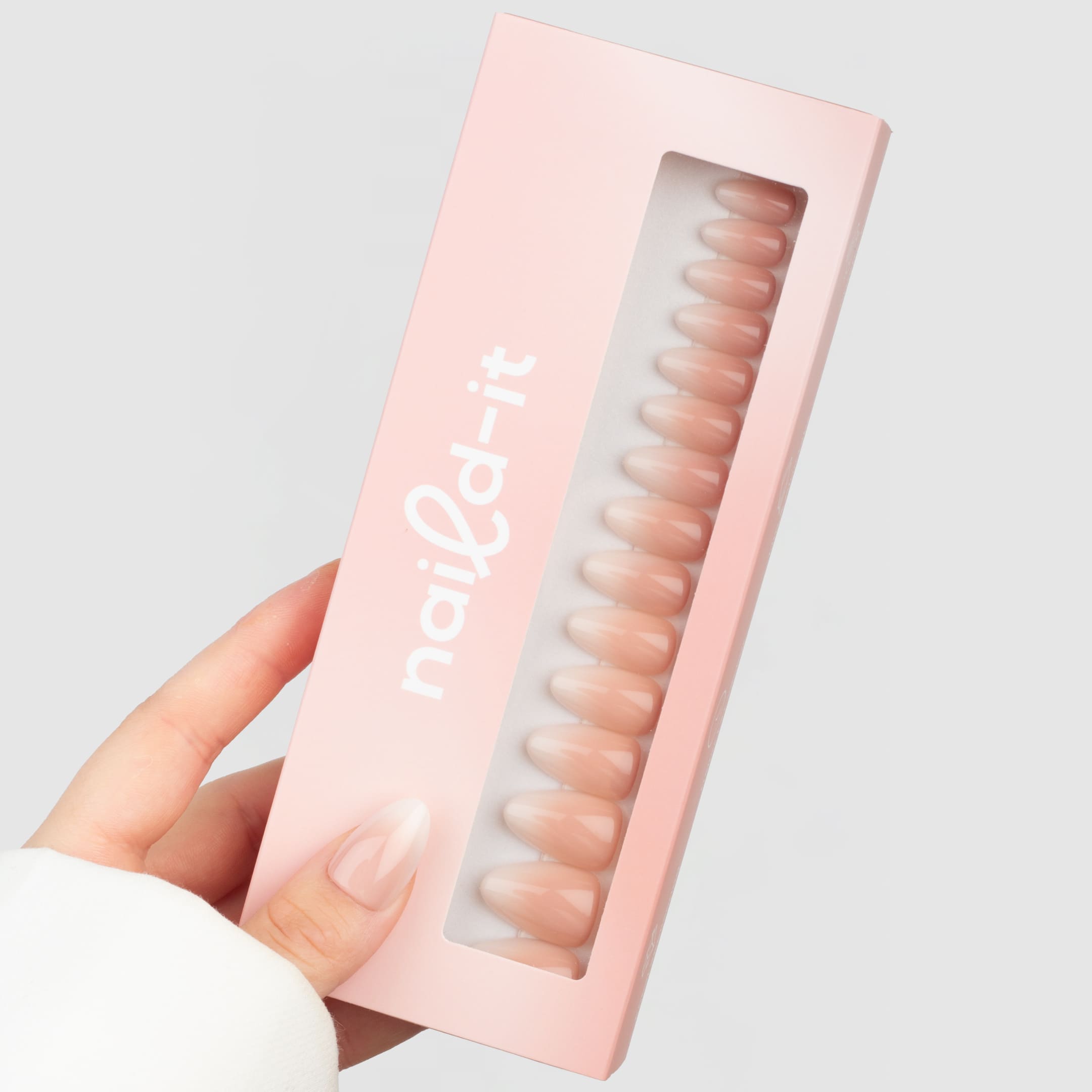 French Ombre Almond press-on lösnaglar i almondform med mjuk ombre-effekt från rosa till vitt