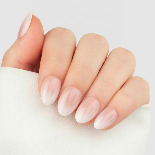 French Ombre Almond Short press-on lösnaglar i kort almondform med mjuk ombre-effekt från nude till vitt