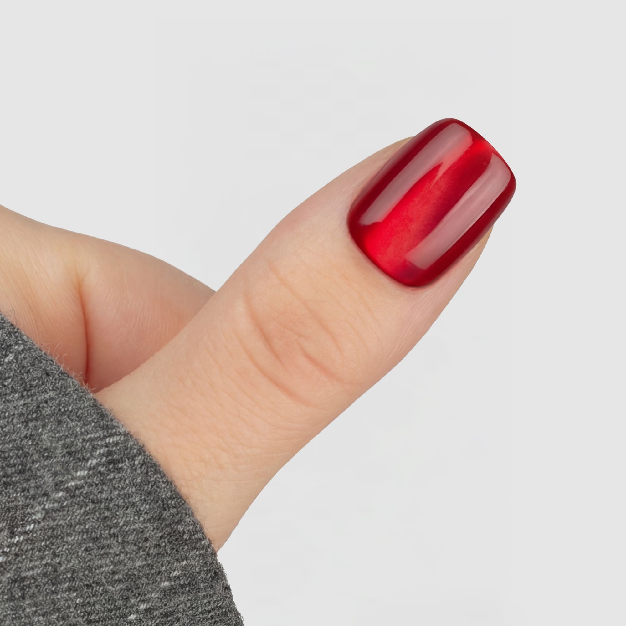 Love Bite Square press-on naglar i djup röd nyans med cat eye-effekt i rak square-form