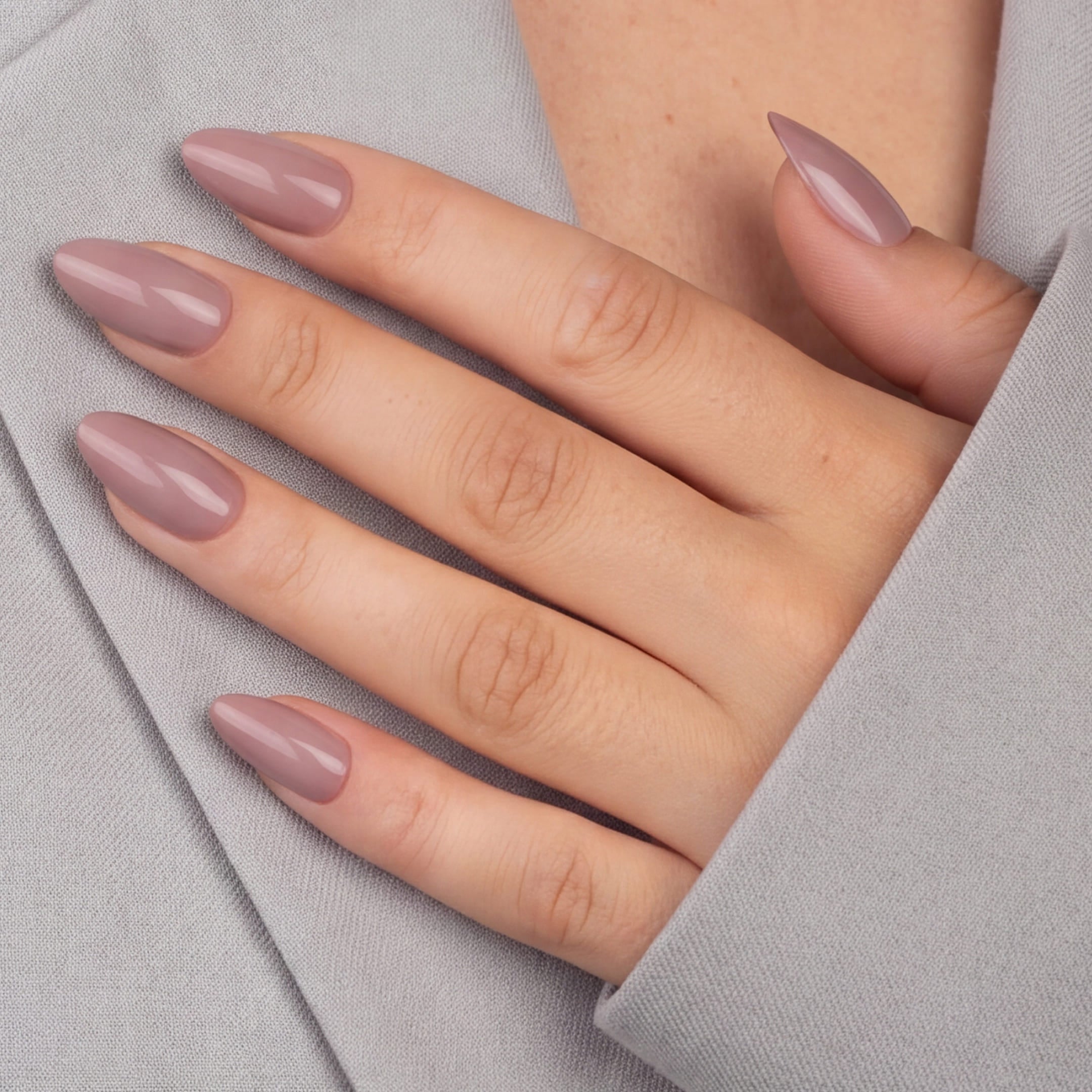 Mauve Almond 1 långa enfärgade lösnaglar press-on naglar Naild-it med lim ocg glue tabs