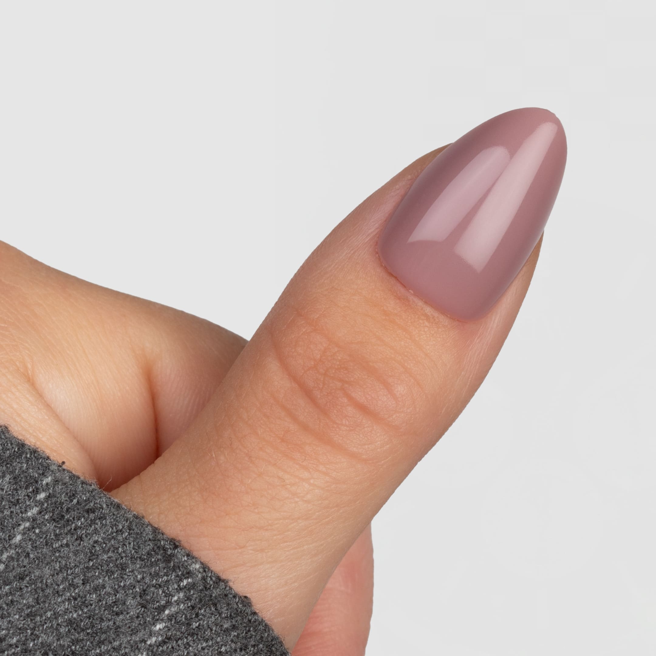Mauve Almond 1 långa enfärgade lösnaglar press-on naglar Naild-it med lim ocg glue tabs