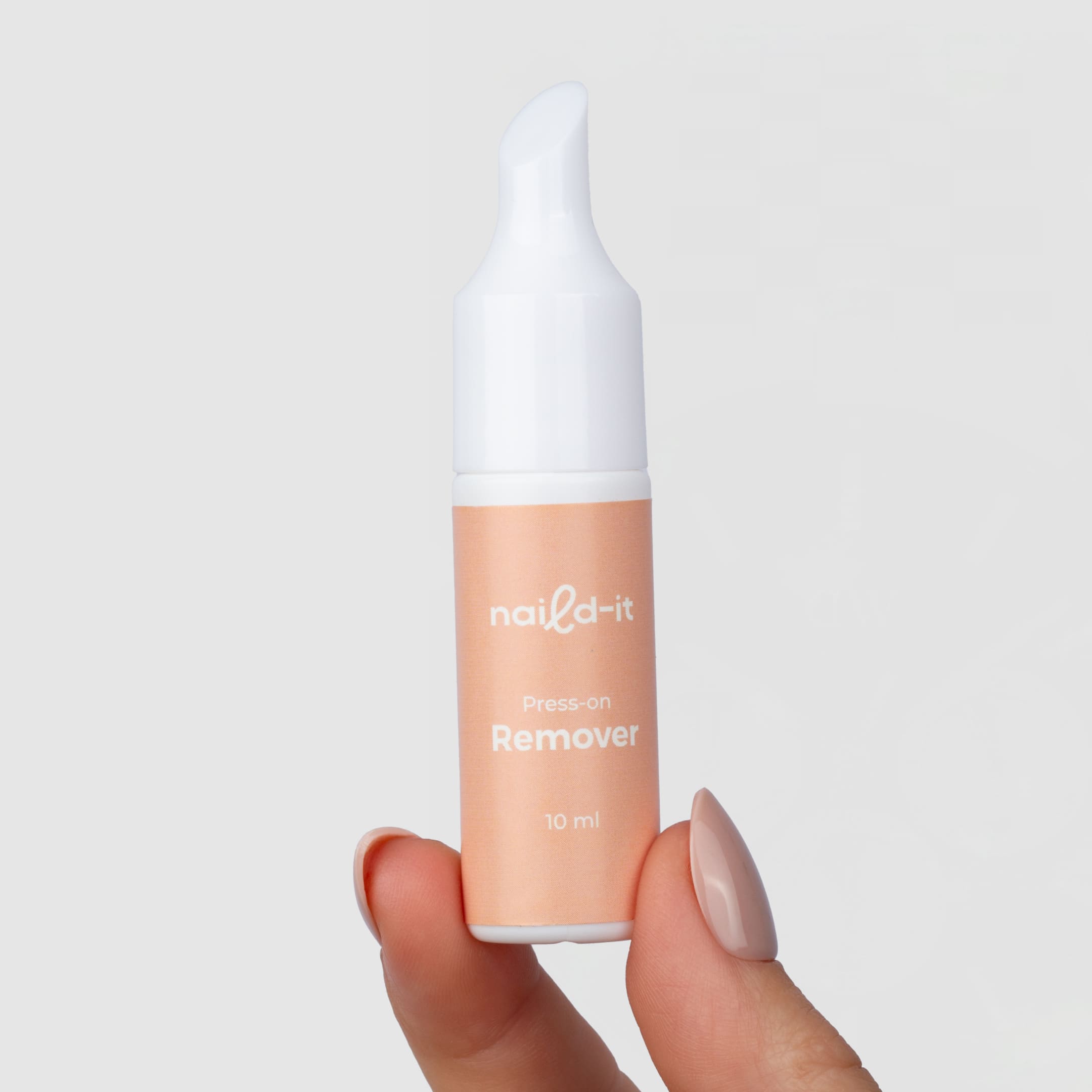 Snabbverkande remover för press-ons applicerade med lim.