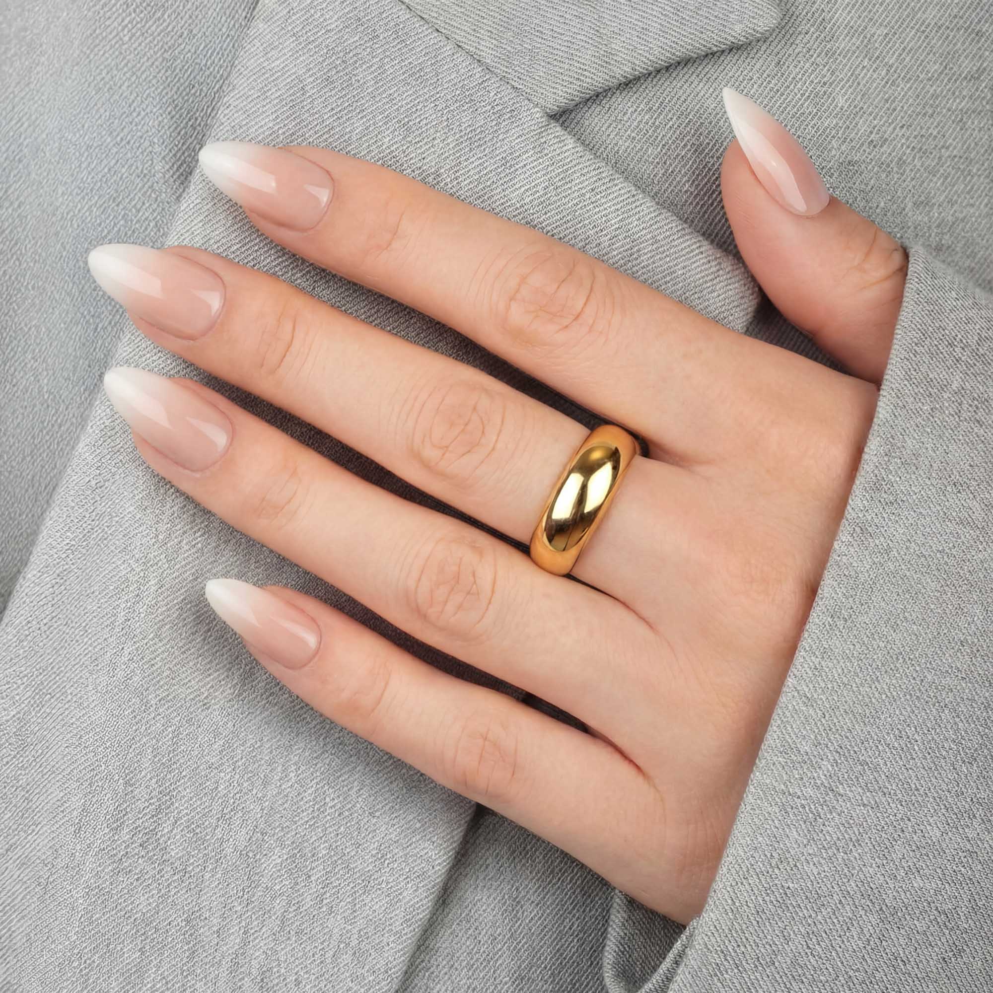 French Ombre Almond press-on lösnaglar i almondform med mjuk ombre-effekt från rosa till vitt