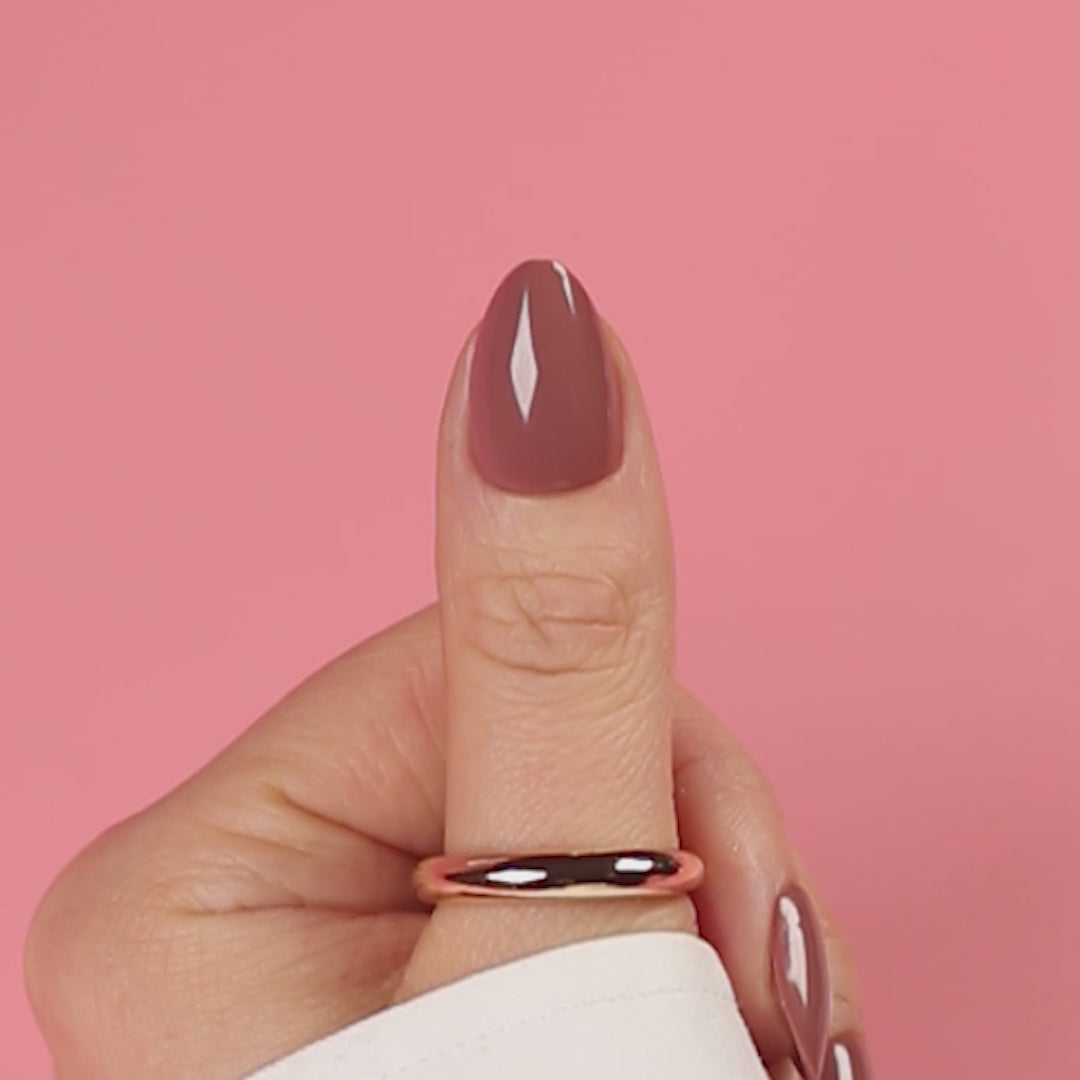 Mocha Melt Almond Naild-it press-on naglar almond stockholm i färgen brun